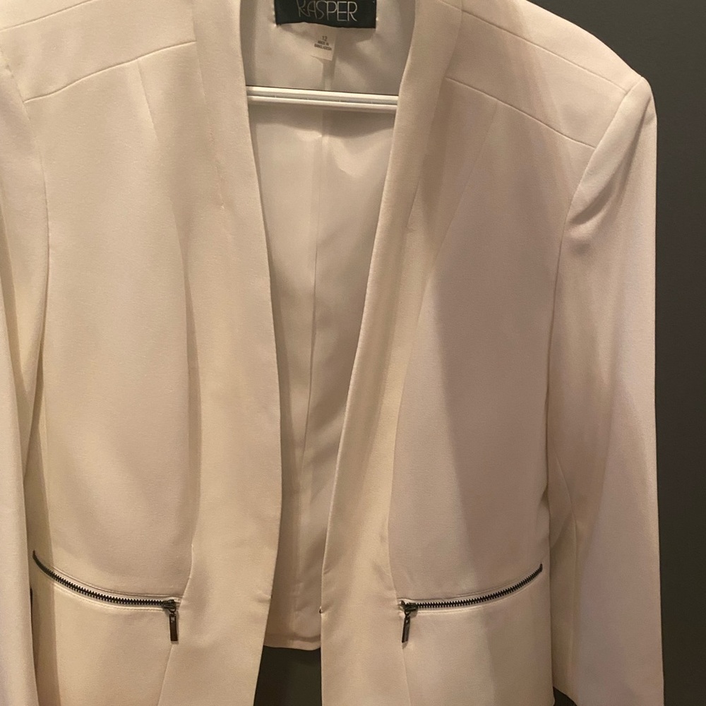 NWT Kasper collarless suit jacket - Picture 4 of 5